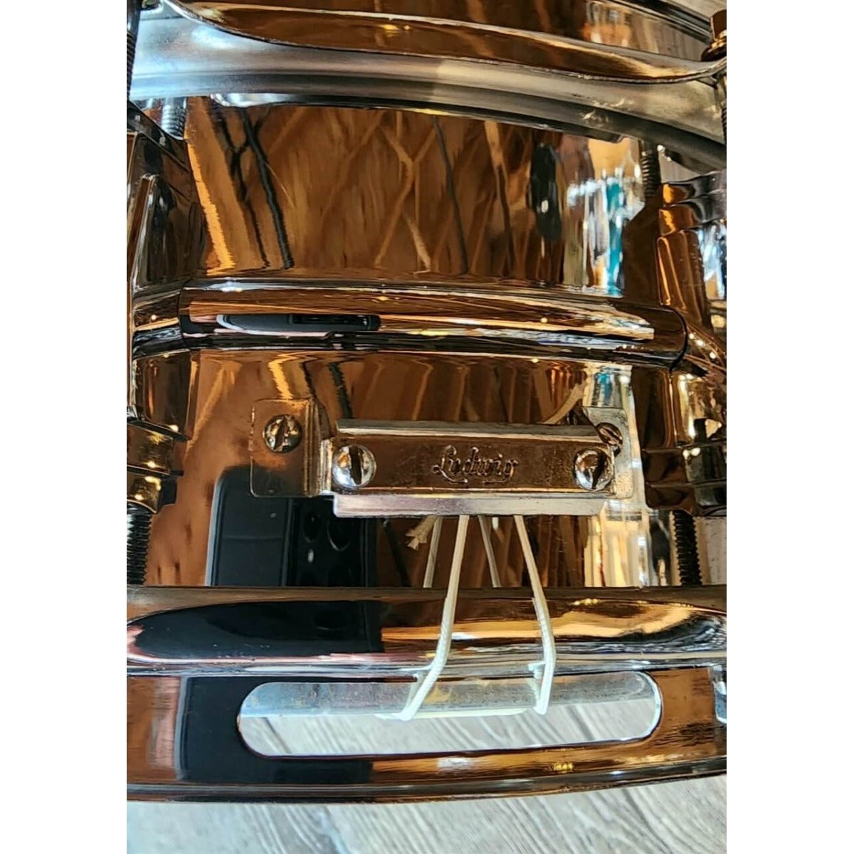 Vintage 1960's Ludwig LM400 Supraphonic Snare Drum 14x5