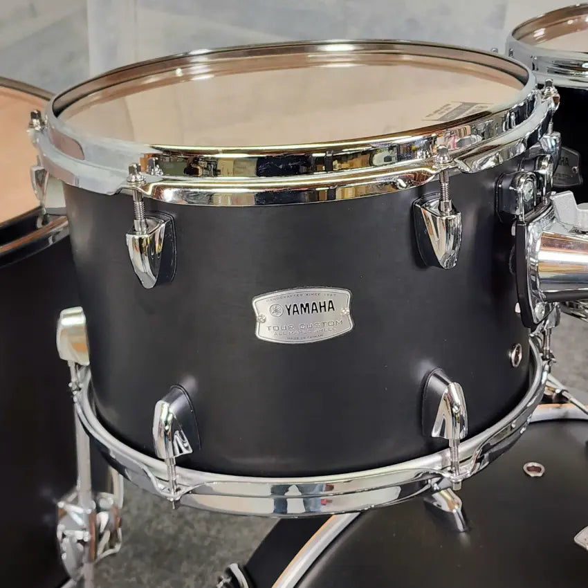 Used Yamaha Tour Custom 4pc Drum Set Licorice Satin - Very Good - Drum Center Of Portsmouth