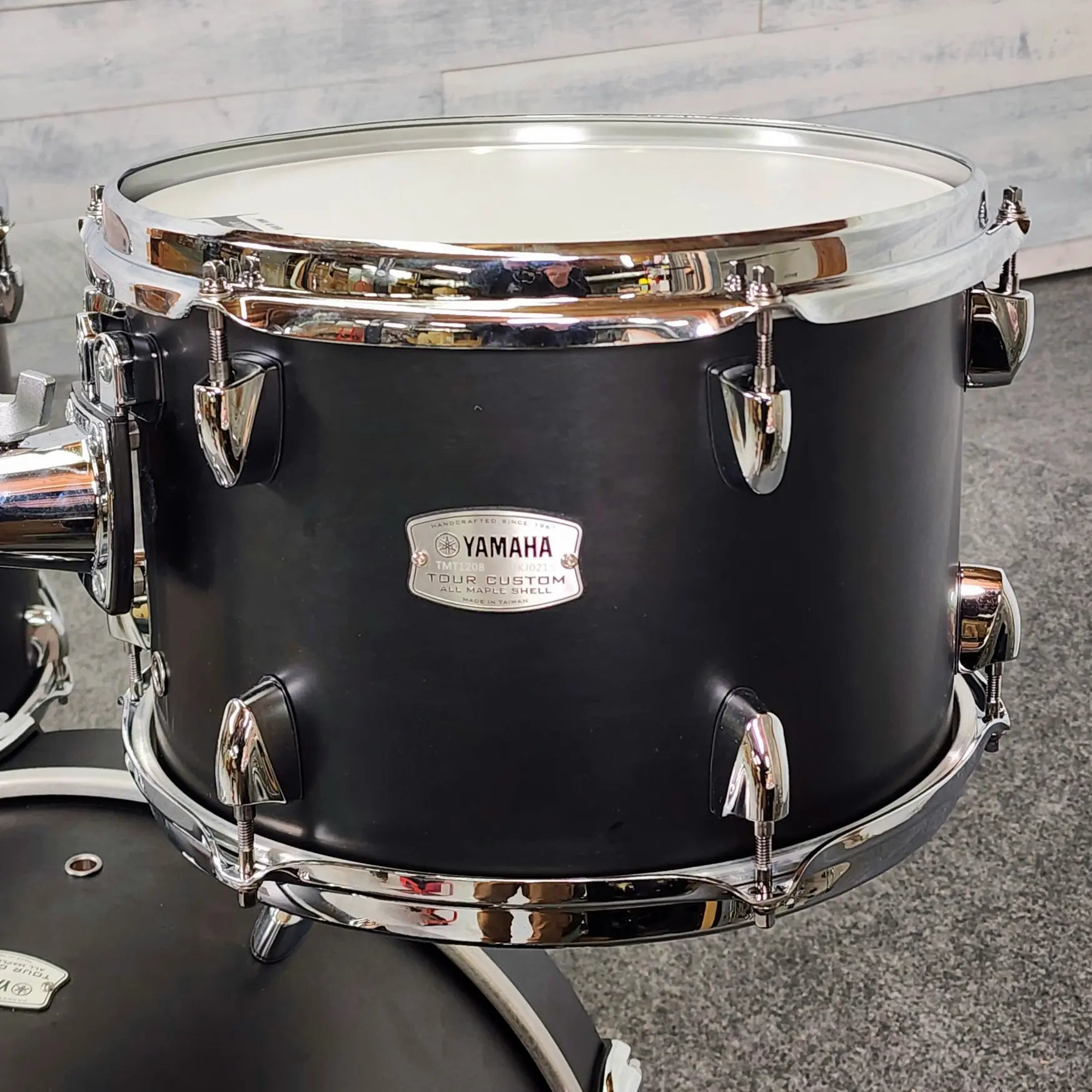 Used Yamaha Tour Custom Maple 3pc Drum Set Licorice Satin - Very Good - Drum Center Of Portsmouth