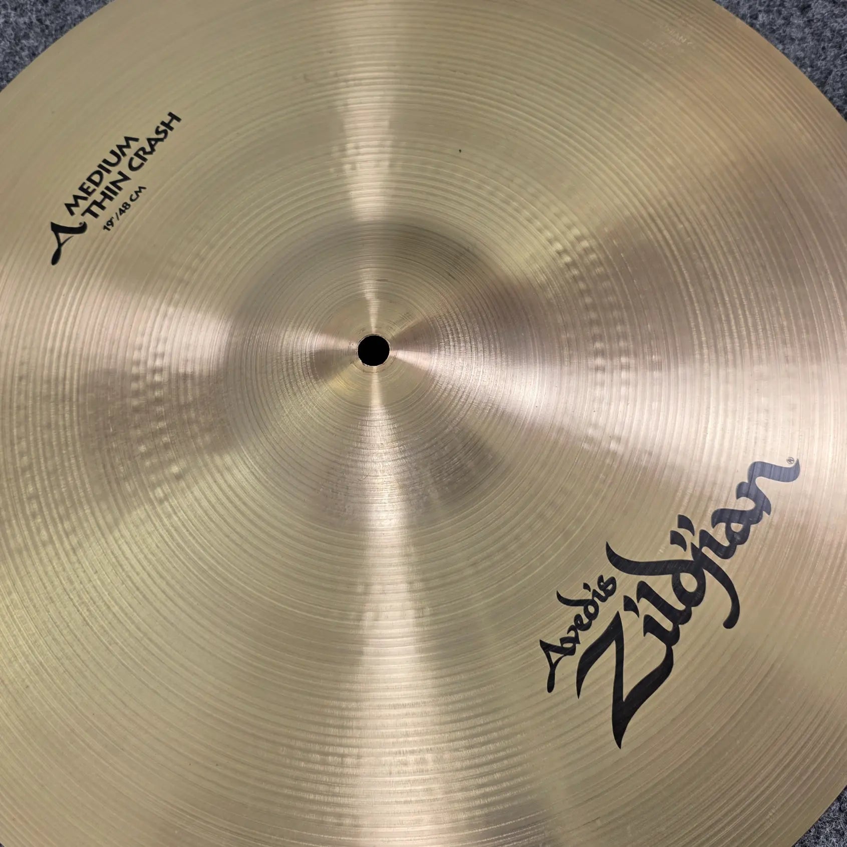 Used Zildjian A Medium Thin Crash Cymbal 19" - Very Good - Drum Center Of Portsmouth