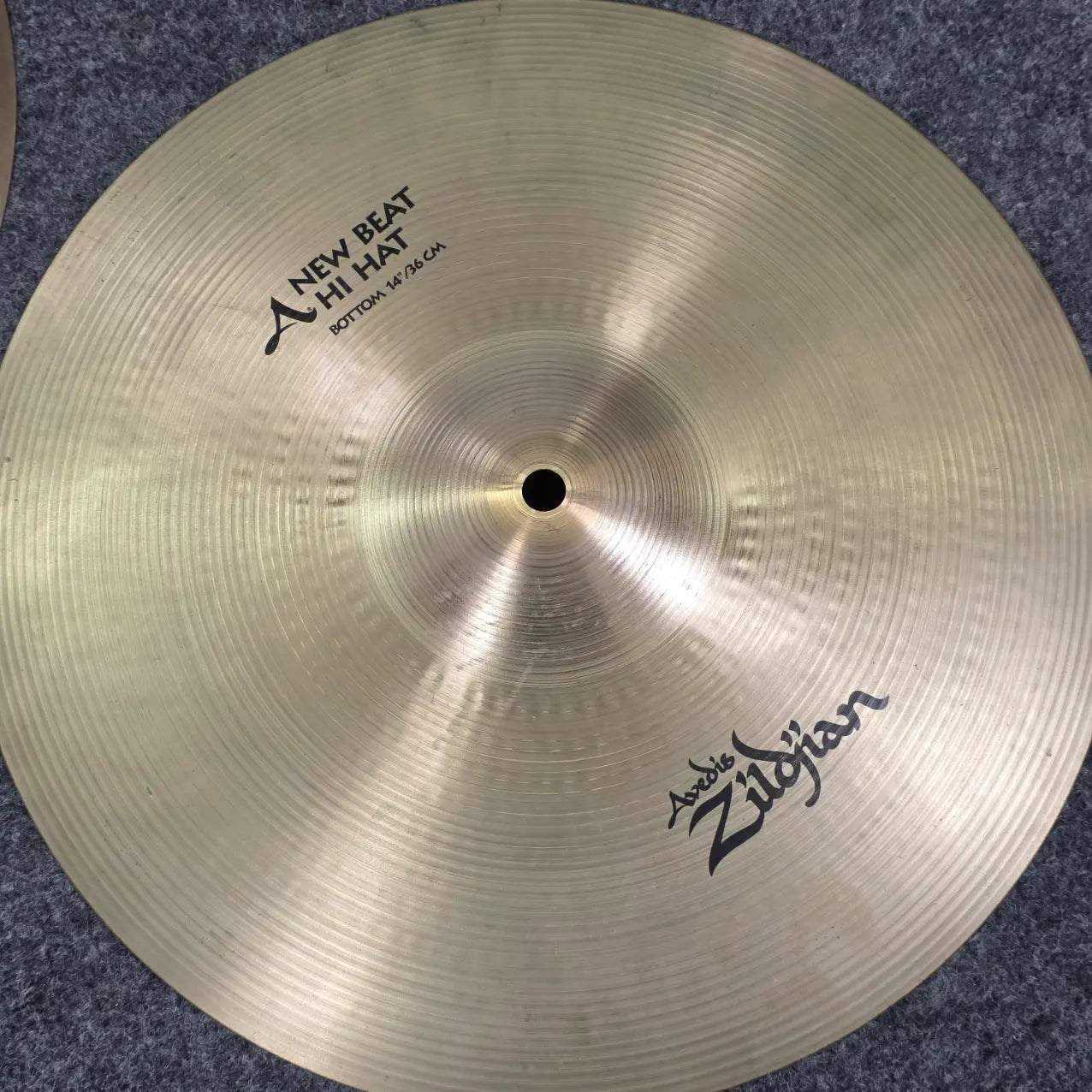 Used Zildjian A New Beat Hi Hat Cymbals 14" - Good - Drum Center Of Portsmouth