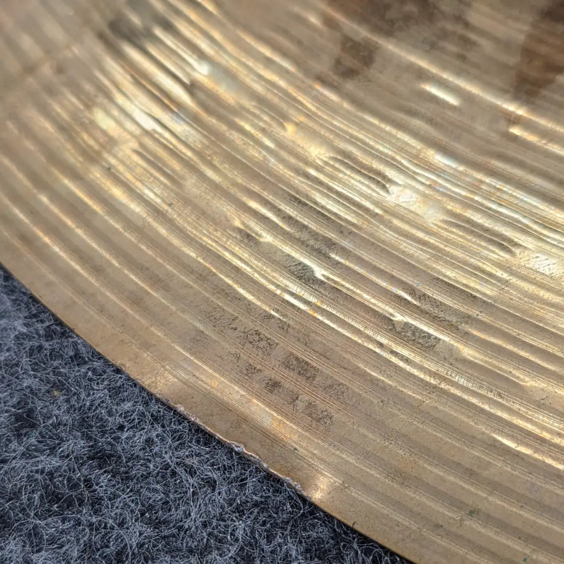 Used Zildjian S Thin Crash Cymbal 18" - Poor - Drum Center Of Portsmouth