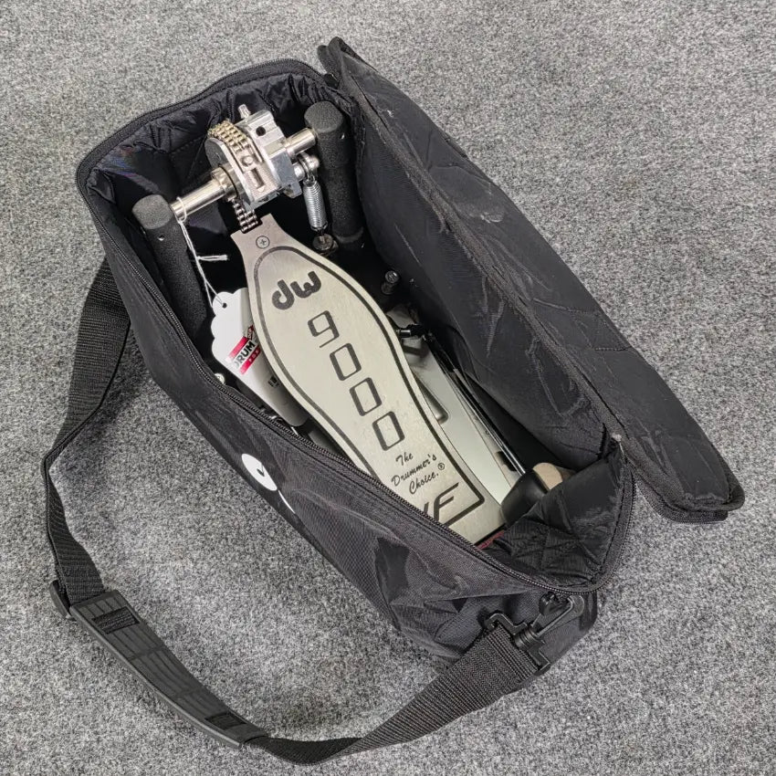 Used DW 9000 XF Single Bass Drum Pedal with Case (1 of 2) - Very Good - Drum Center Of Portsmouth