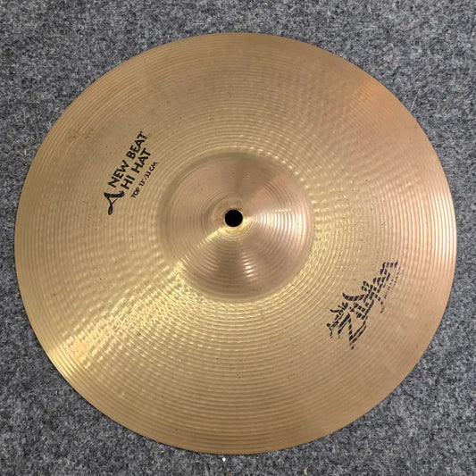 Used Zildjian A New Beat Hi Hat Cymbals 13" Brilliant 825/1200 grams - Very Good - Drum Center Of Portsmouth