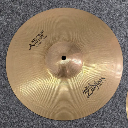 Used Zildjian A New Beat Hi Hat Cymbals 13" Brilliant 825/1200 grams - Very Good - Drum Center Of Portsmouth