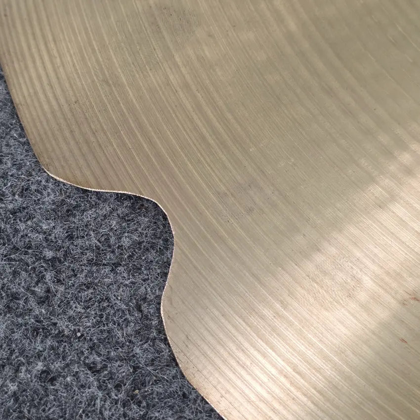 Used Zildjian A Medium Thin Crash Cymbal 18" Repaired - Good - Drum Center Of Portsmouth