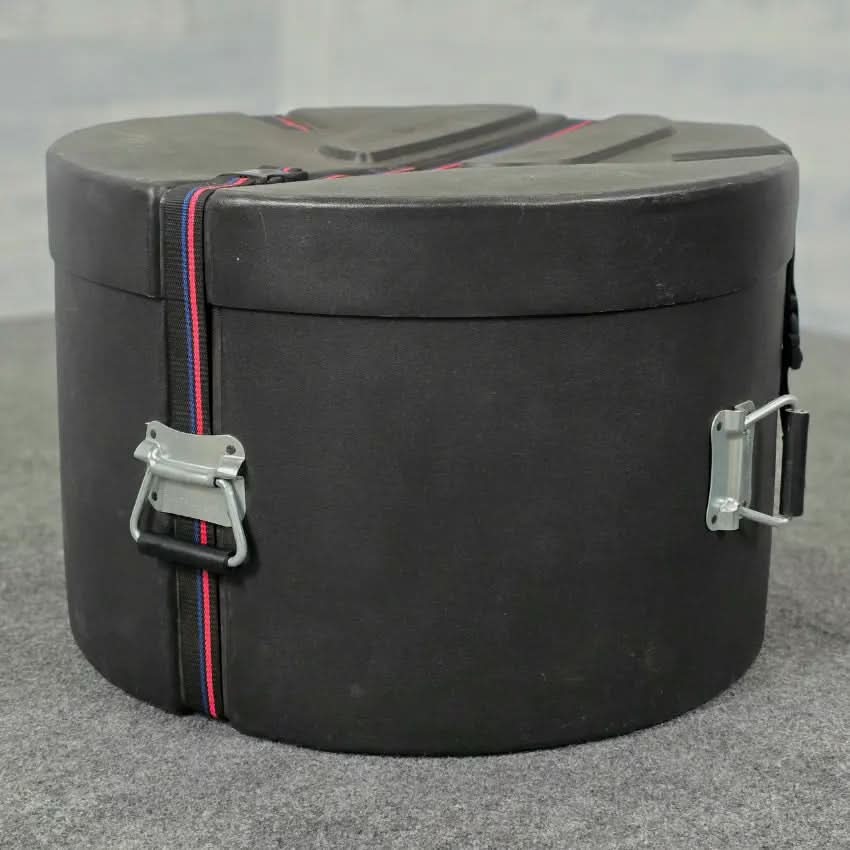 Used Humes & Berg Enduro Pro Hardshell Bass Drum Case 24x14 (#1) - Very Good - Drum Center Of Portsmouth