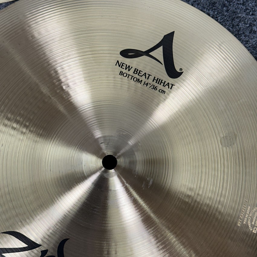 Used Zildjian A New Beat Hi Hat Cymbals 14" - Very Good - Drum Center Of Portsmouth