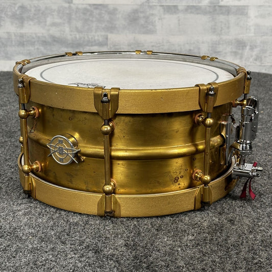 Used Dunnett Classic 2N Triple Brass Snare Drum 14x6.5 w/Hybrid Hoops - Good - Drum Center Of Portsmouth