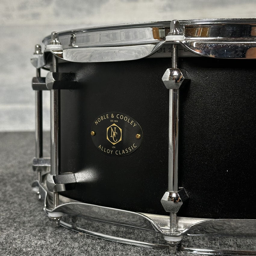 Used Noble & Cooley Alloy Classic Snare Drum 14x6 Black w/Chrome Hardware - Good - Drum Center Of Portsmouth