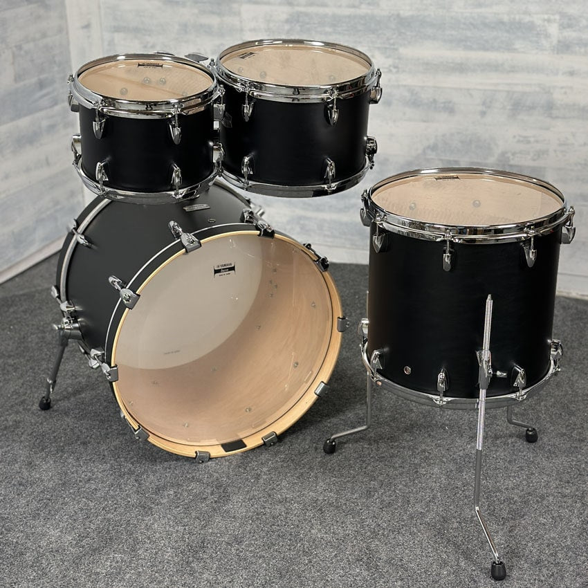Used Yamaha Tour Custom Maple 4pc Drum Set w/20BD Licorice Satin - Drum Center Of Portsmouth