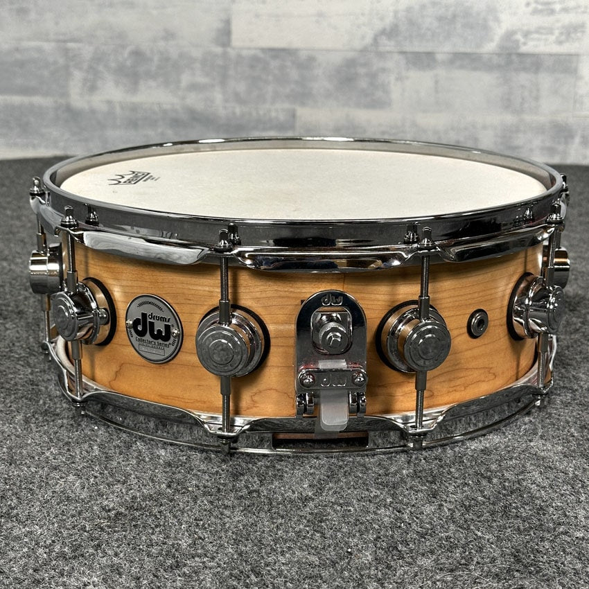Used DW Collectors Standard Maple Super Solid Snare Drum 14x5.5 - Excellent - Drum Center Of Portsmouth