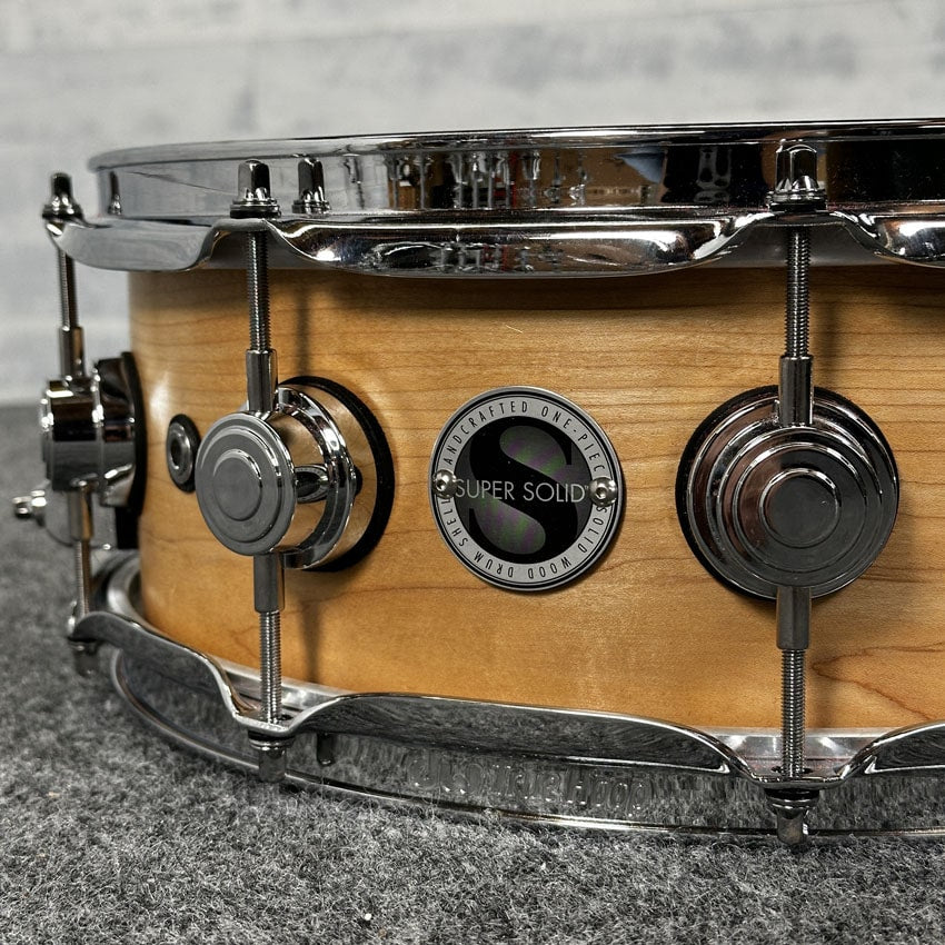 Used DW Collectors Standard Maple Super Solid Snare Drum 14x5.5 - Excellent - Drum Center Of Portsmouth