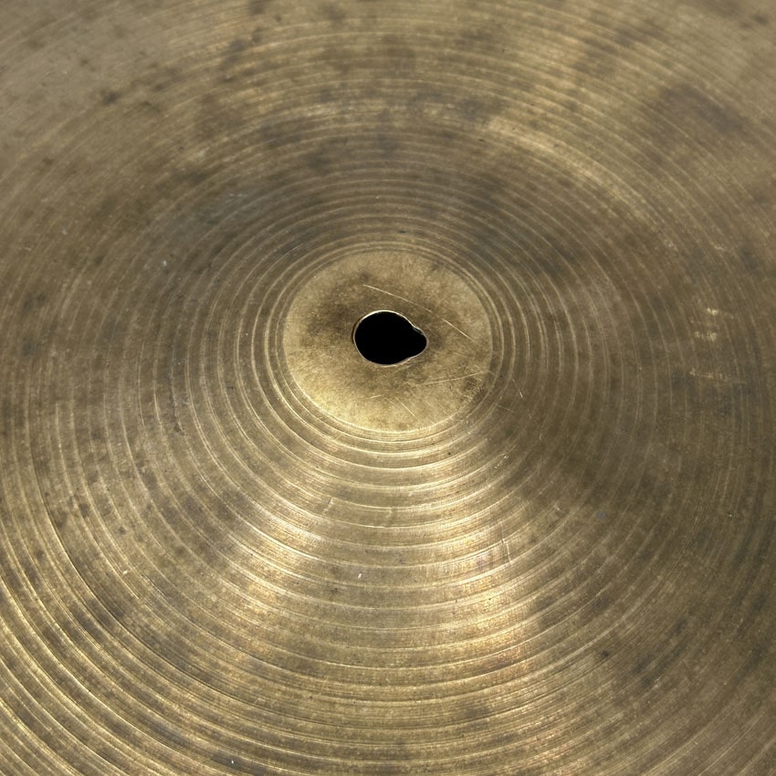 Used Vintage Zildjian A Medium Ride Cymbal 20" 2615 grams - Good - Drum Center Of Portsmouth
