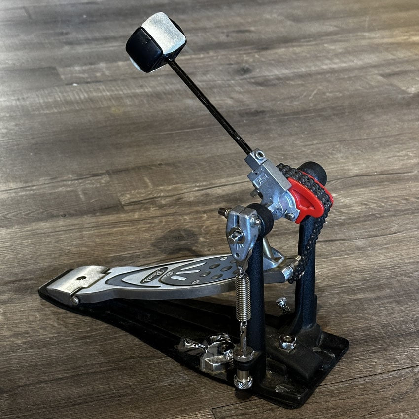 Used Pearl Double Chain Single Bass Drum Pedal w/Zippered Case - Fair - Drum Center Of Portsmouth