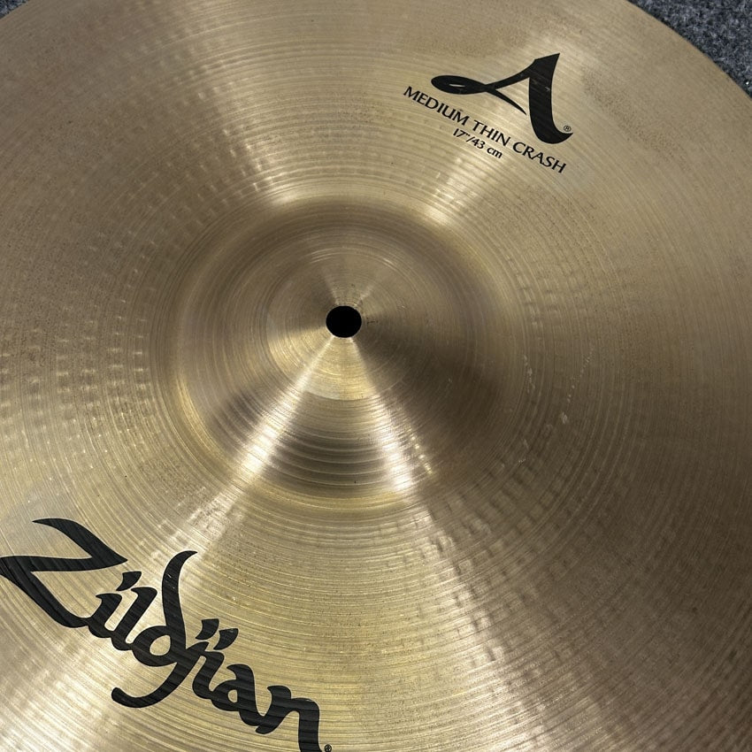 Used Zildjian A Medium Thin Crash Cymbal 17" - Good - Drum Center Of Portsmouth