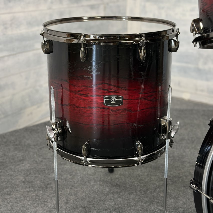 Used Yamaha Live Custom Hybrid Oak 4pc Drum Set Uzu Magma Sunburst - Very Good - Drum Center Of Portsmouth