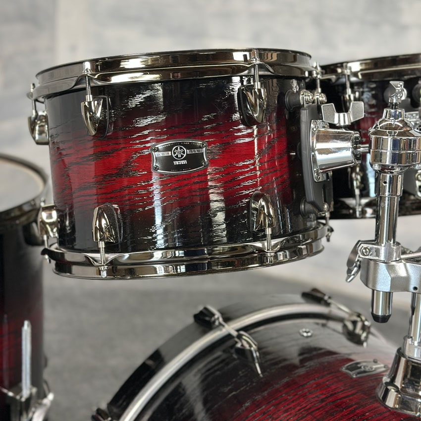 Used Yamaha Live Custom Hybrid Oak 4pc Drum Set Uzu Magma Sunburst - Very Good - Drum Center Of Portsmouth