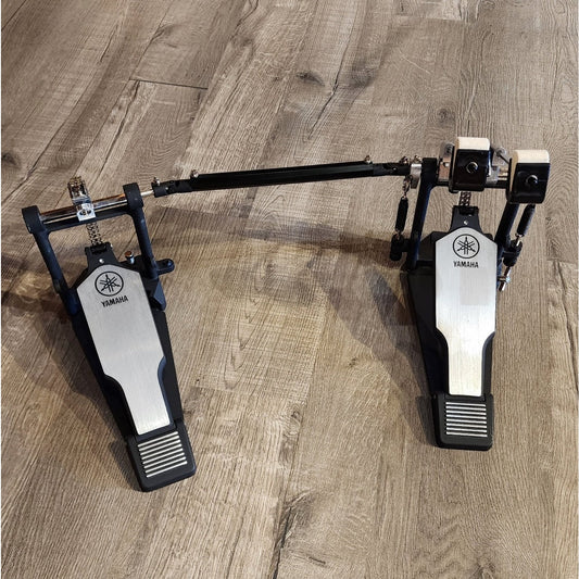 Used Yamaha 9500 Chain Drive Double Bass Drum Pedal w/Bag