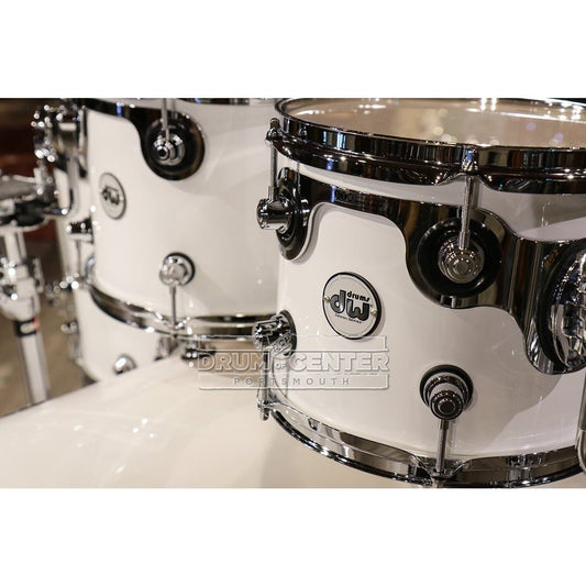 DW Design 5pc Drum Set w/22bd - Gloss White