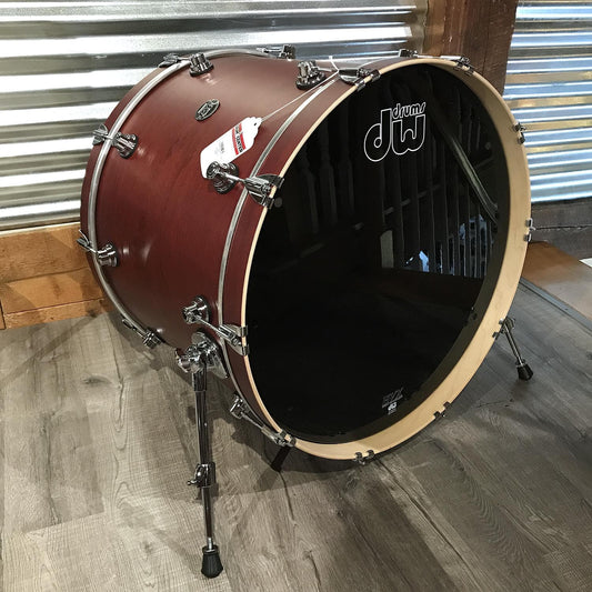 DW Performance Bass Drum 24x18 Satin Tobacco