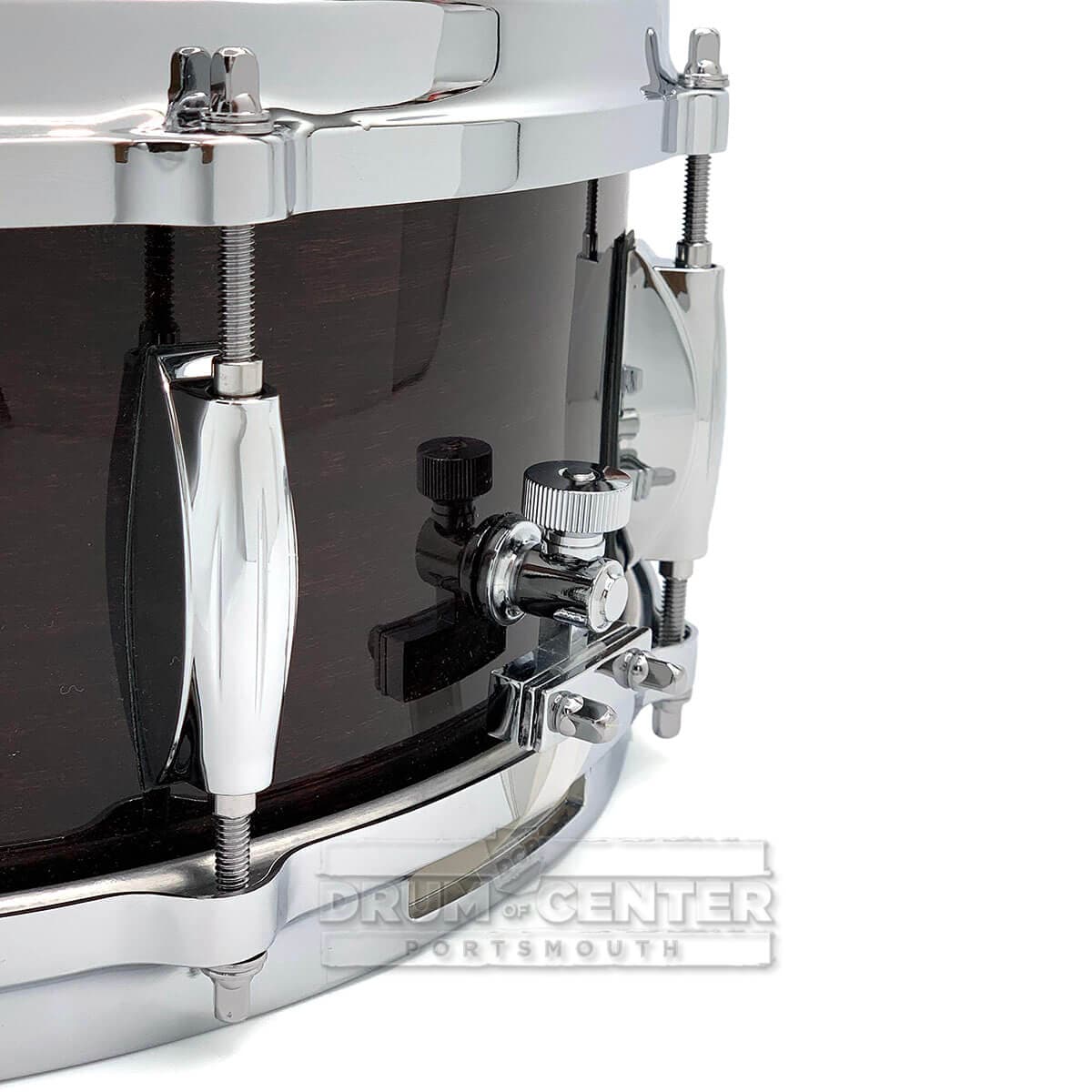 Gretsch USA Custom Snare Drum 14x5.5 8-Lug Dark Walnut Gloss w/Micro-Sensitive Strainer