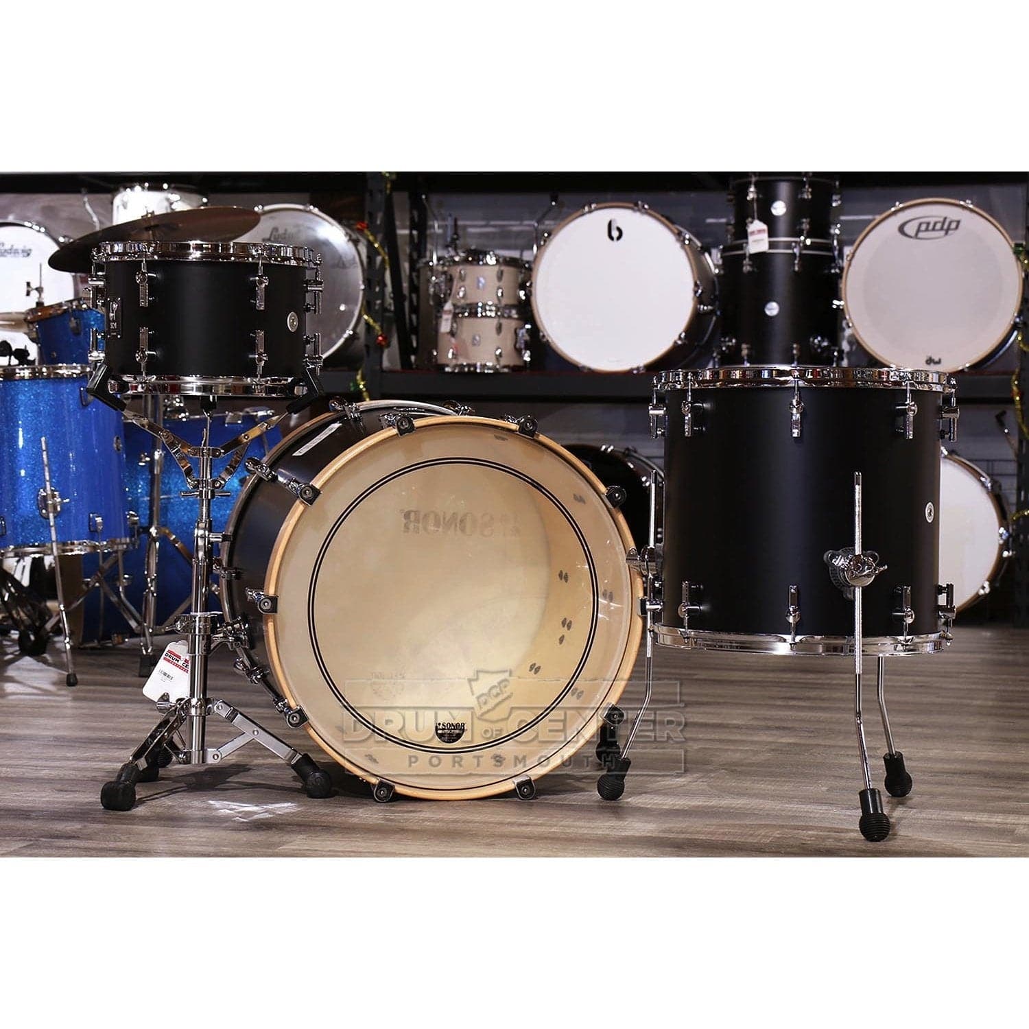 Sonor SQ1 3pc Drum Set 22/12/16 Black w/ Natural Hoops